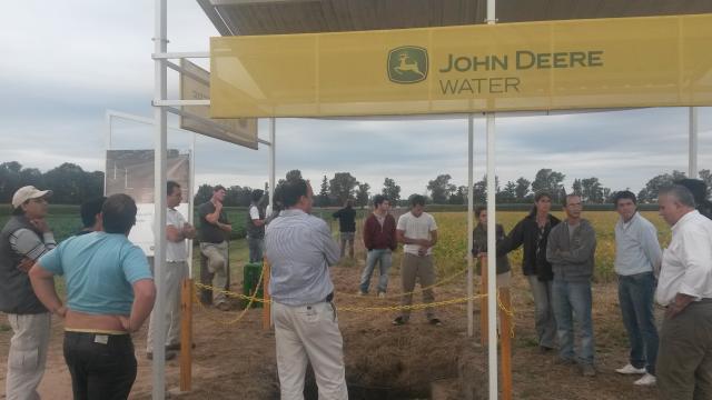 Los asistentes a la capacitación en el INTA Manfredi.